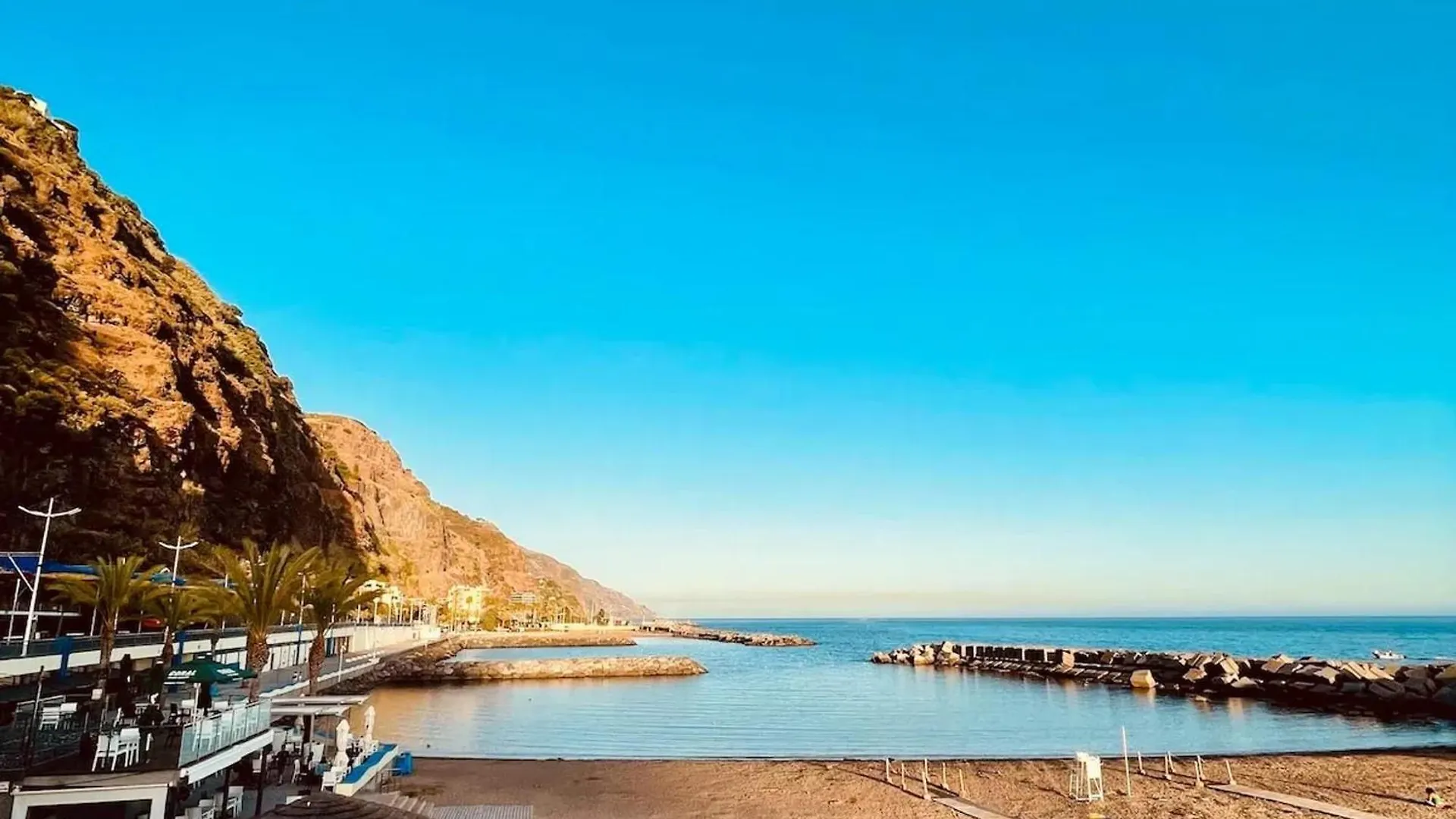 Ferienhaus Villa Seaside House In Estreito Estreito Da Calheta